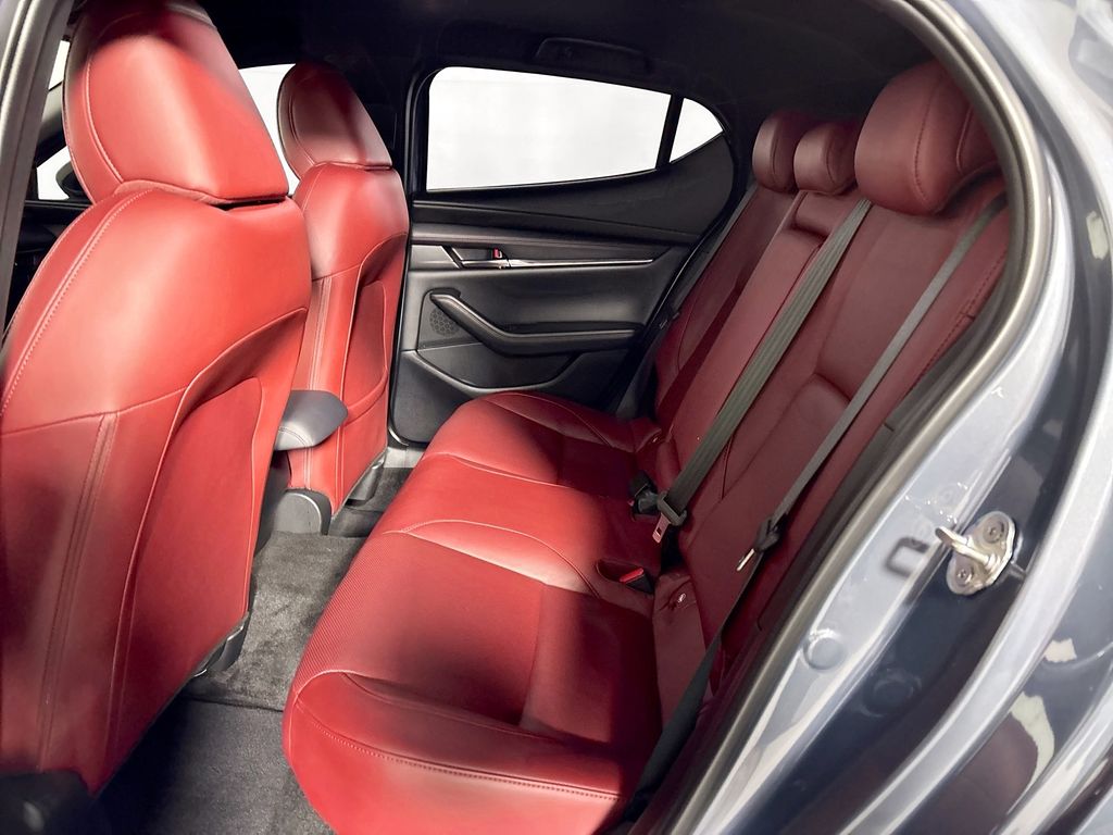 2024 Mazda Mazda3 2.5 S Carbon Edition