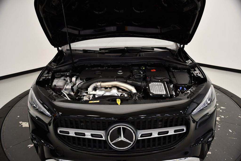 Thumbnail: 2025 Mercedes-Benz GLA - 12