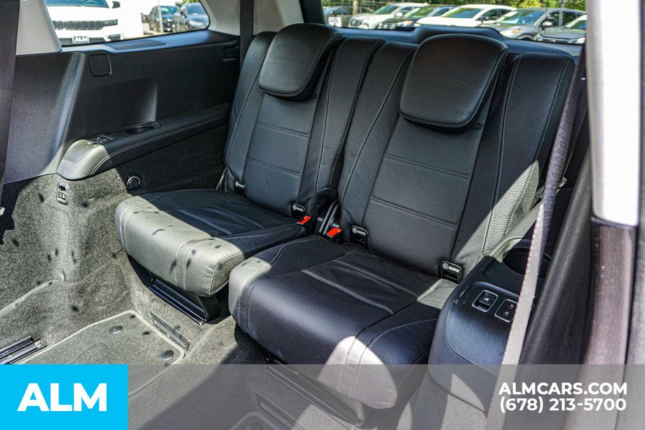 Used 2024 Black Mercedes-Benz GLS 450 image 22