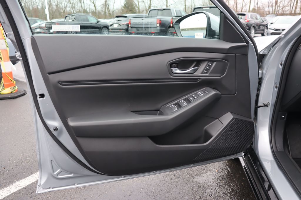 2025 Honda Accord EX-L 27