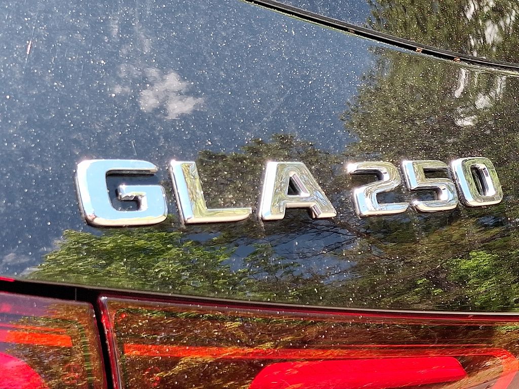 Thumbnail: 2025 Mercedes-Benz GLA - 29