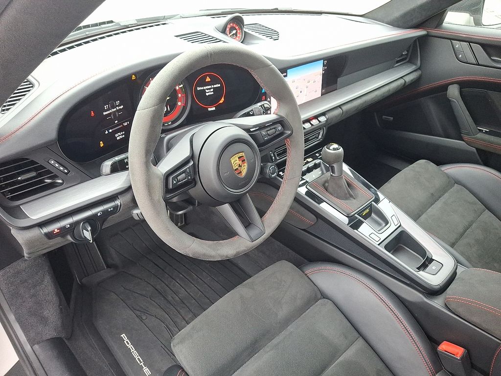 Thumbnail: 2022 Porsche 911 - 4