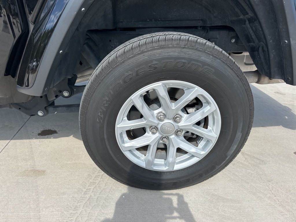 2023 Black Clearcoat Jeep Gladiator Sport 4X4 Truck