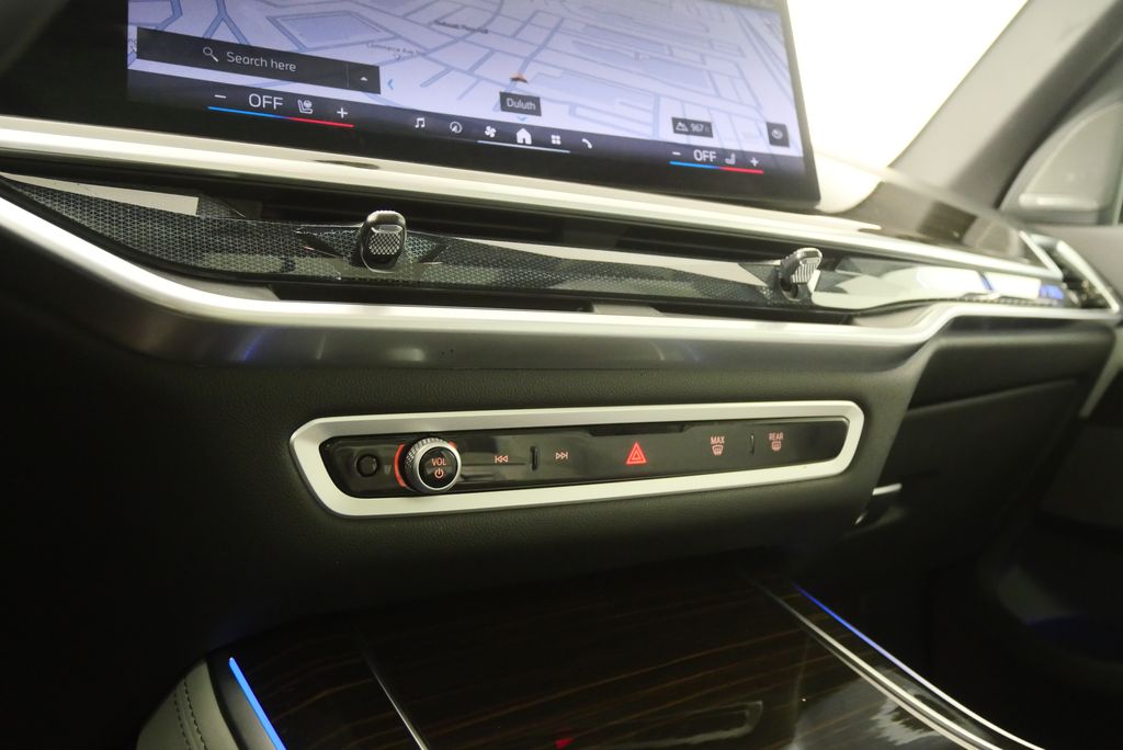 Thumbnail: 2025 BMW X5 - 27