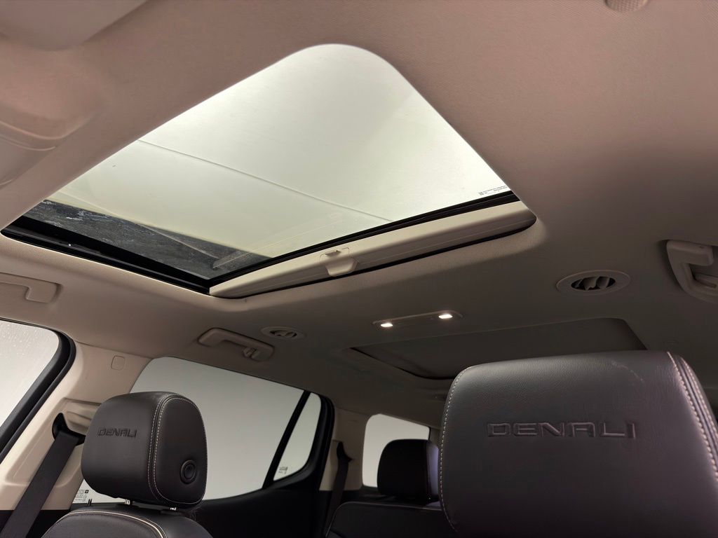 Thumbnail: 2023 GMC Acadia - 7