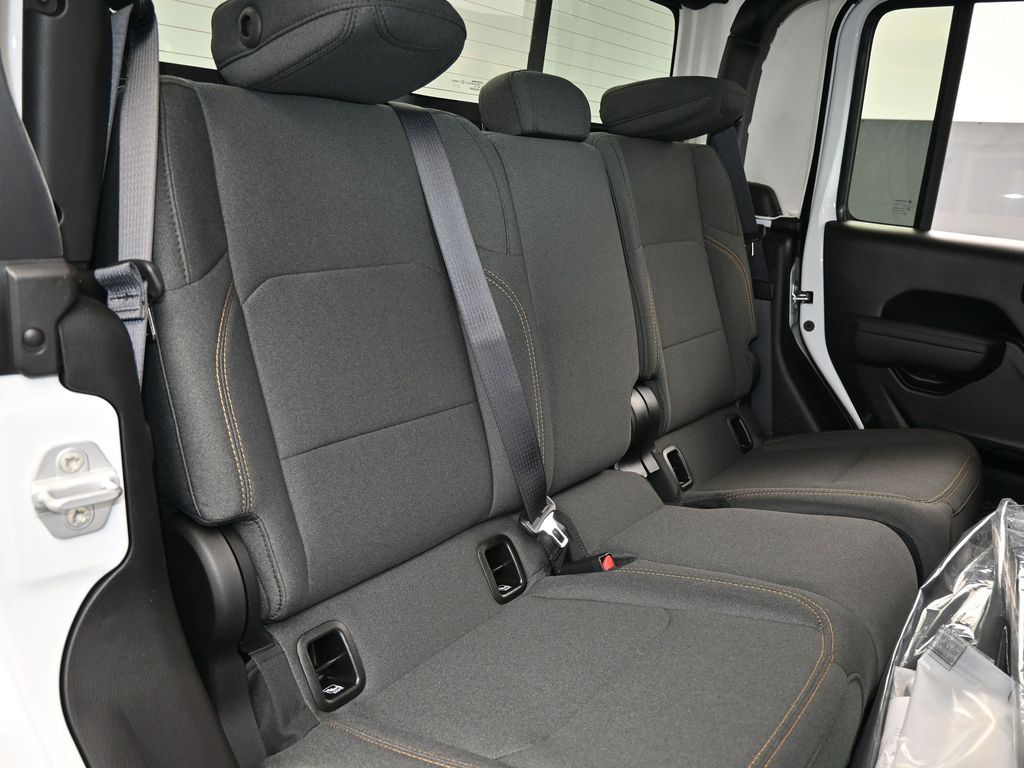 New 2026 bright white clearcoat Jeep Sport S image 32