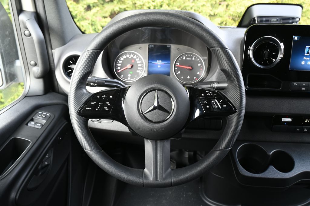 Thumbnail: 2026 Mercedes-Benz Sprinter - 19
