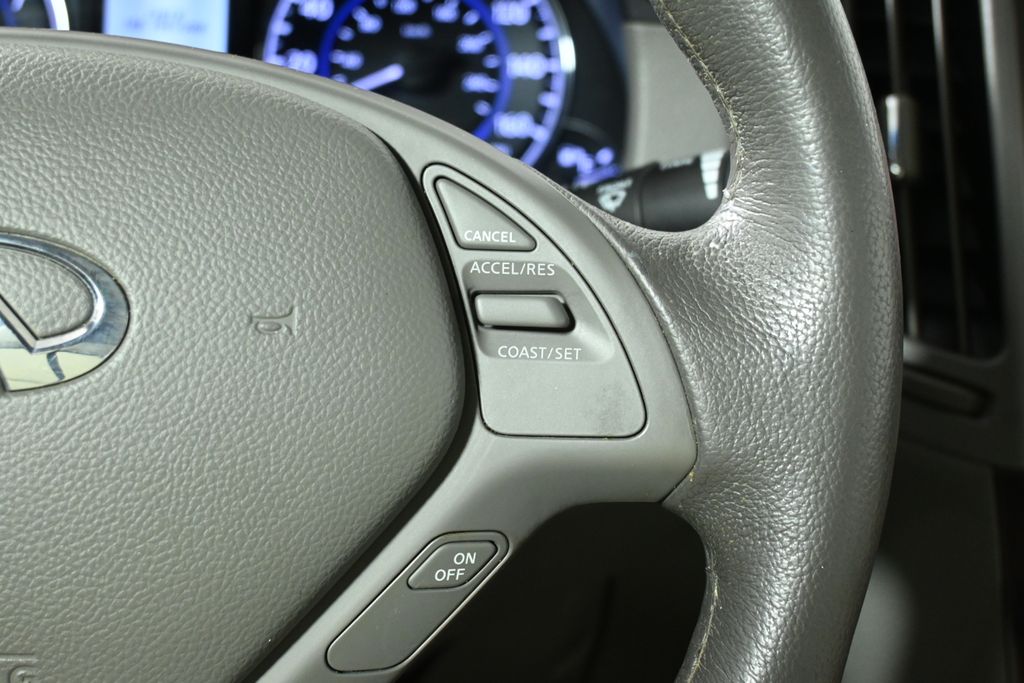 2011 INFINITI G37 X 15