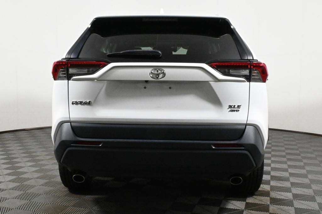 Thumbnail: 2019 Toyota RAV4 - 7