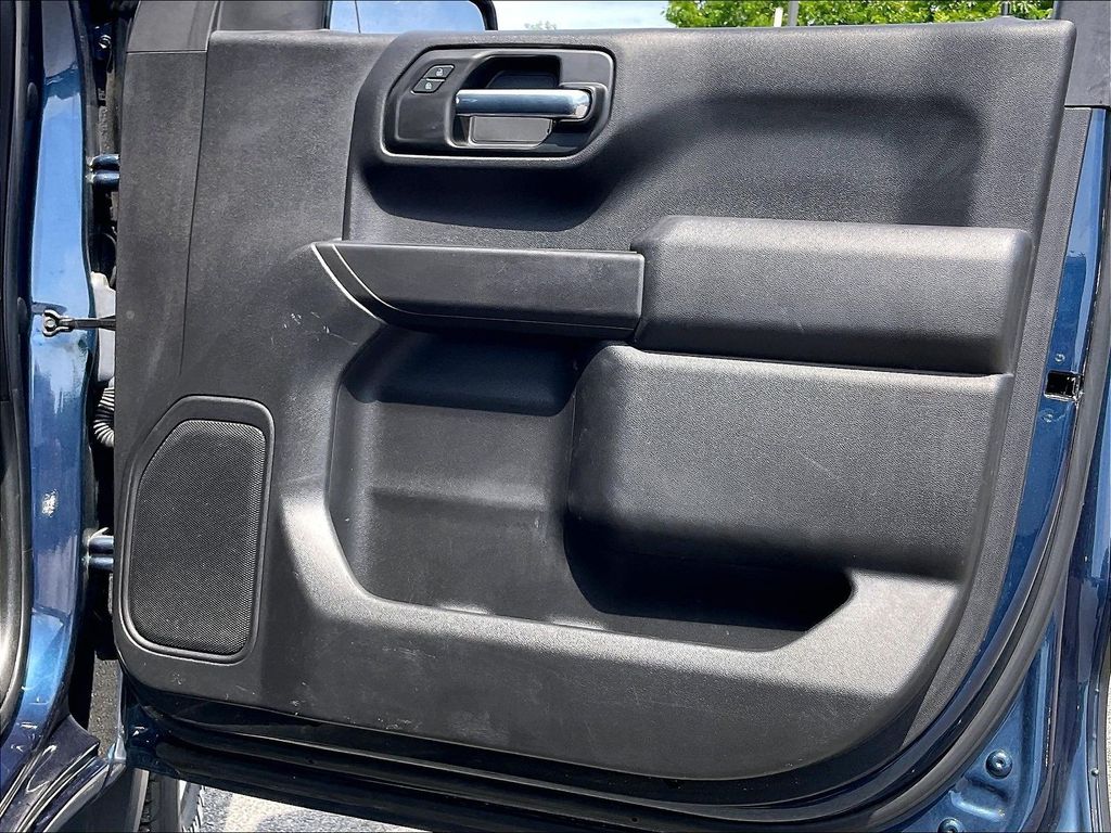 2022 GMC Sierra 1500 — photo 11