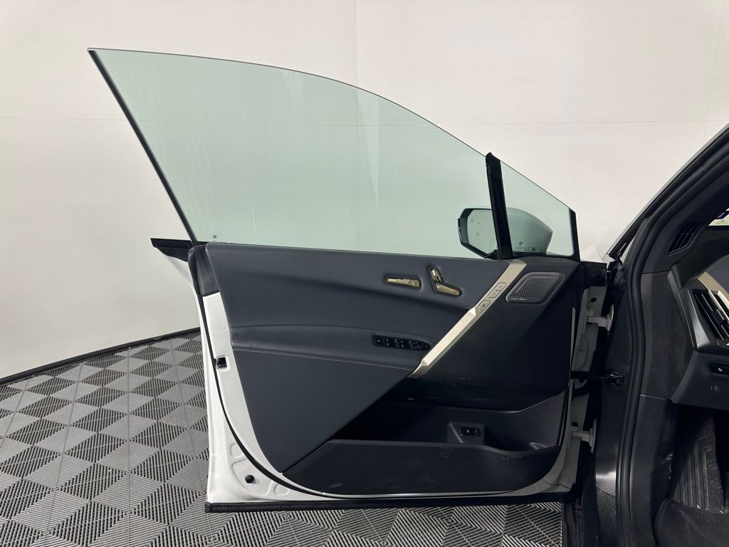 Thumbnail: 2024 BMW iX - 13