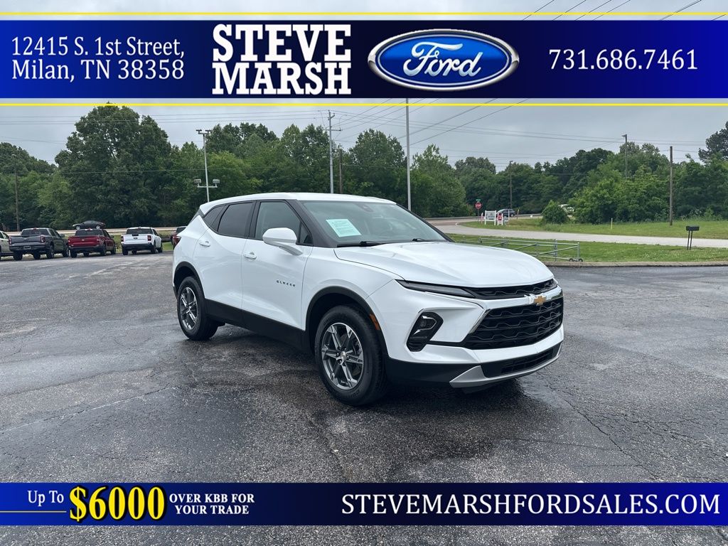 Summit White 2025 Chevrolet Blazer SUV / Crossover All-Wheel Drive 9-Speed Automatic Overdrive