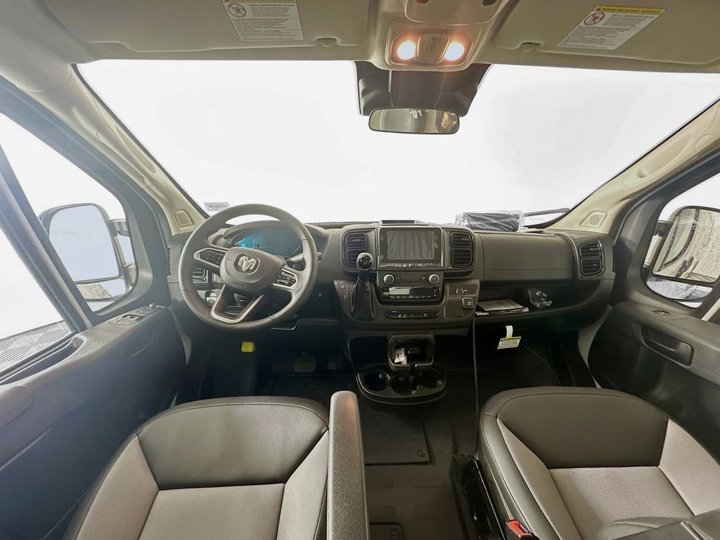 New 2026 White Ram High Roof 136 WB image 9