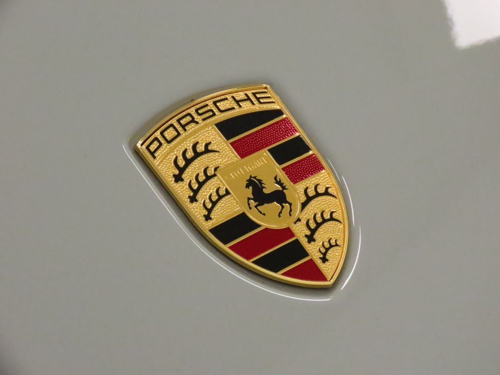Thumbnail: 2026 Porsche Macan - 13