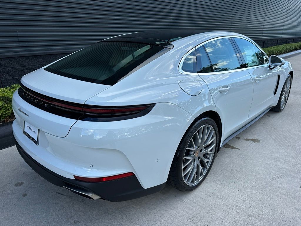 Thumbnail: 2026 Porsche Panamera - 9