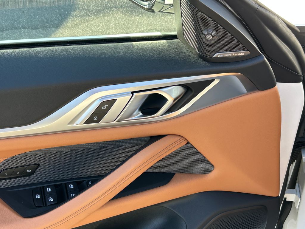Thumbnail: 2023 BMW i4 - 12