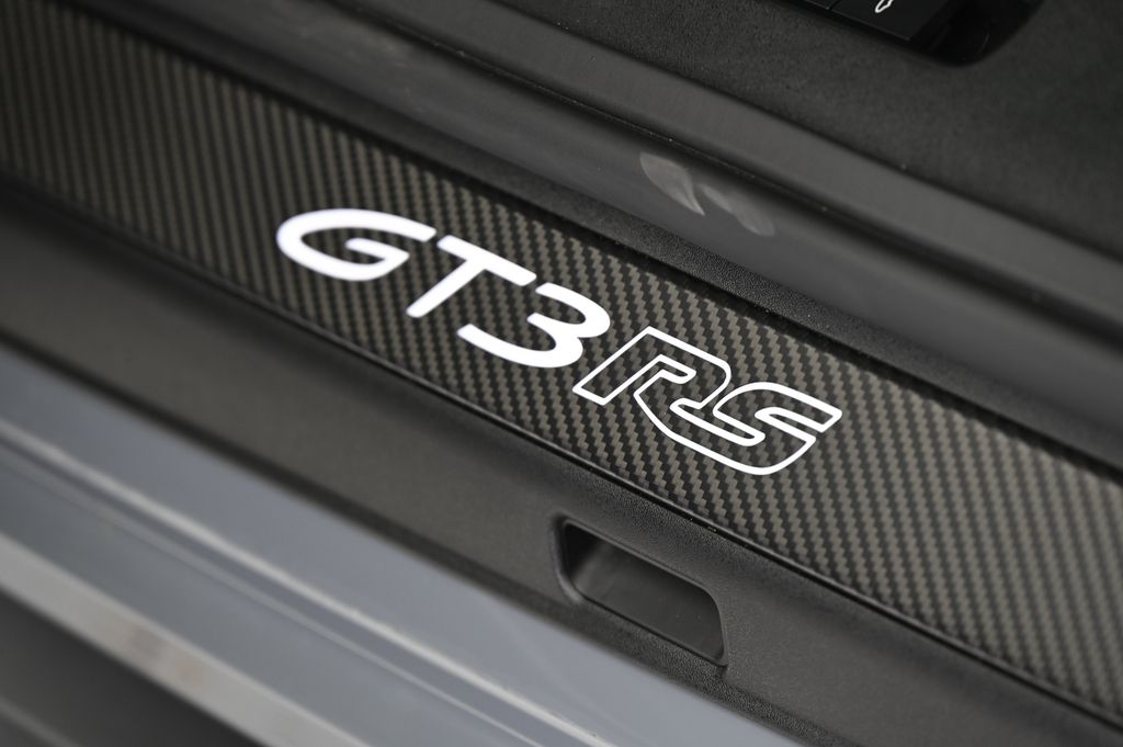 Thumbnail: 2024 Porsche 911 - 22