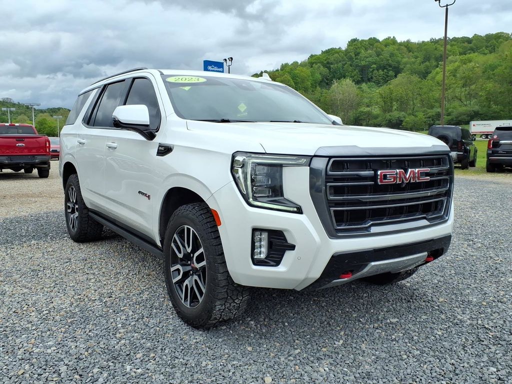 2023 GMC Yukon AT4 4WD