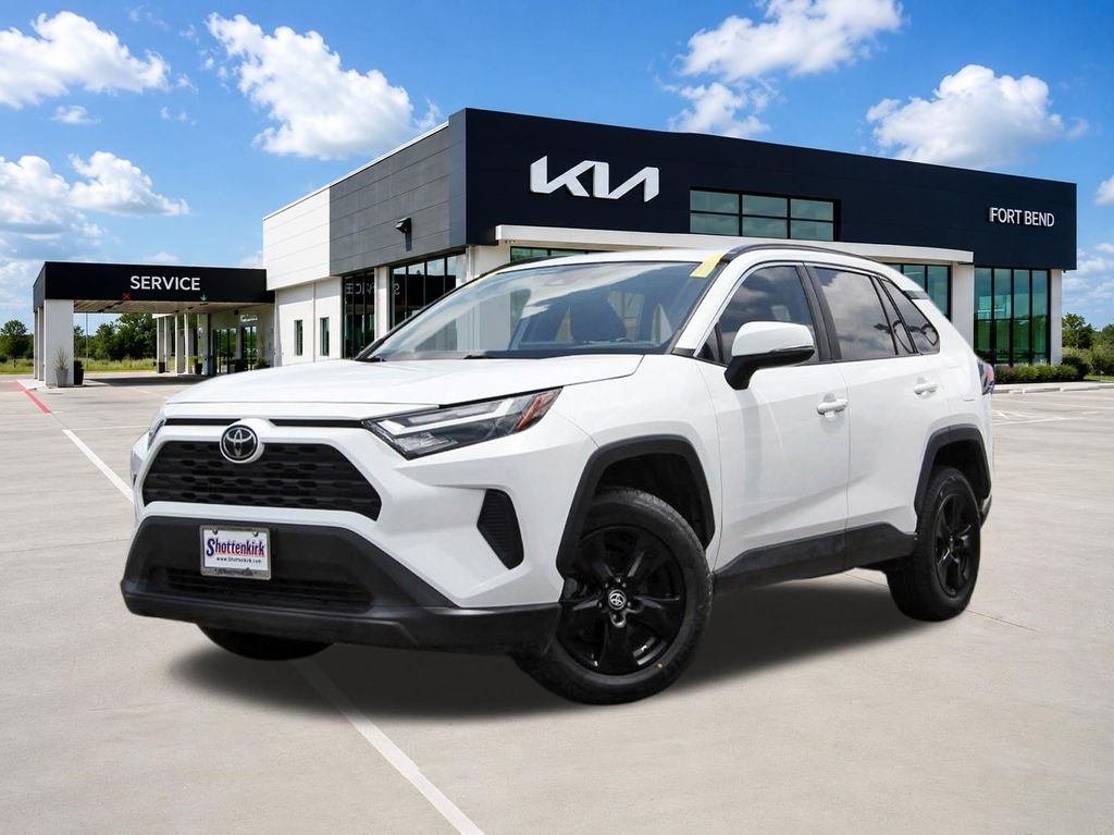 2022 Toyota RAV4 XLE White at Emmons Autoplex