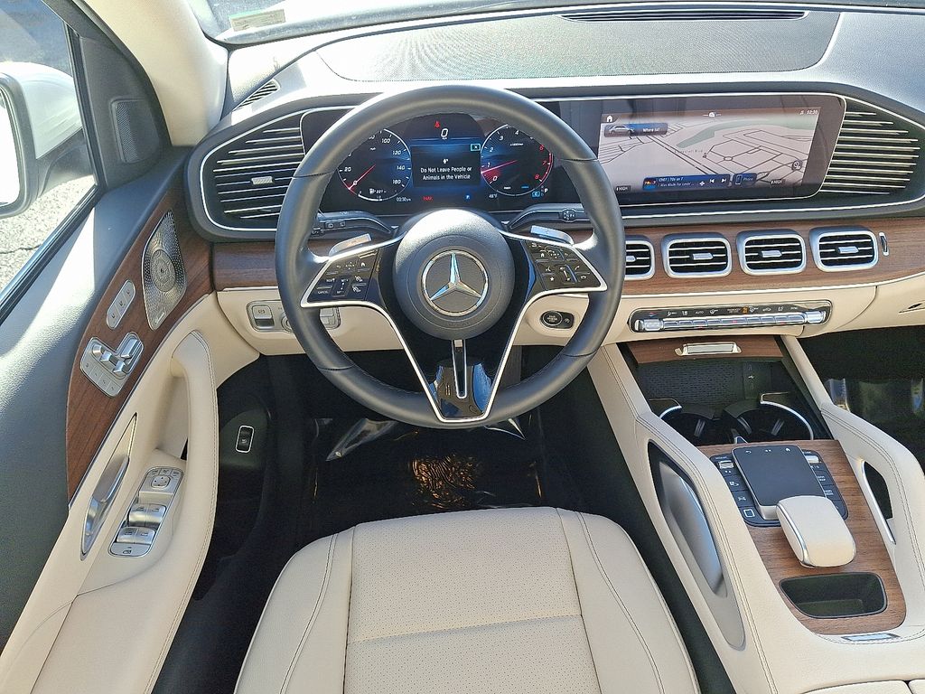 Thumbnail: 2025 Mercedes-Benz GLE - 11