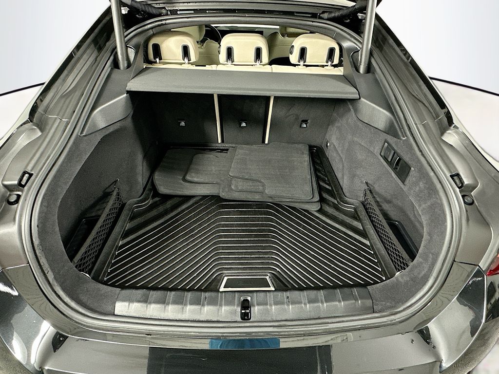 Thumbnail: 2023 BMW i4 - 27