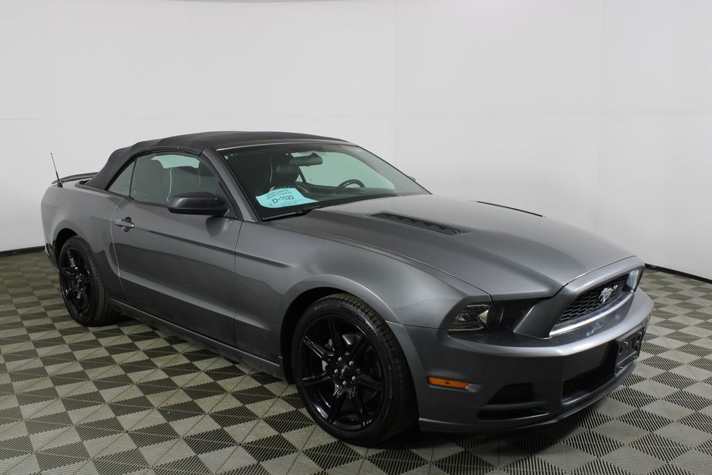 Used 2013 Ford Mustang for sale in 