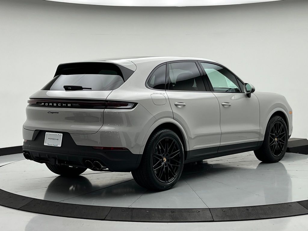 Thumbnail: 2026 Porsche Cayenne - 7