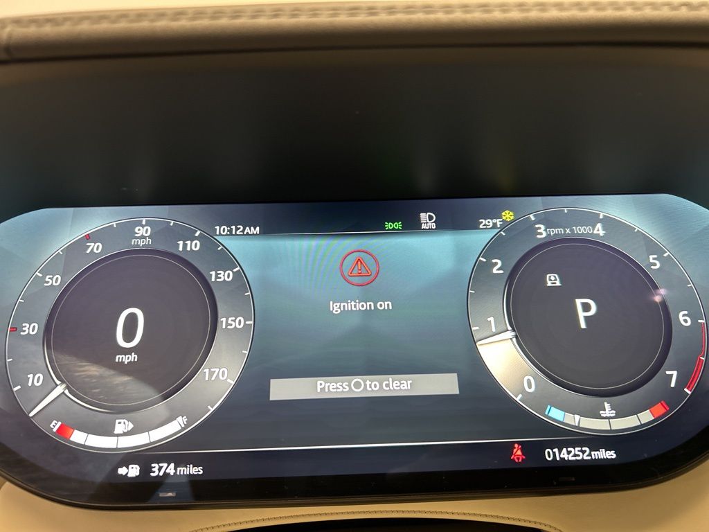 Thumbnail: 2023 Land Rover Range Rover - 15