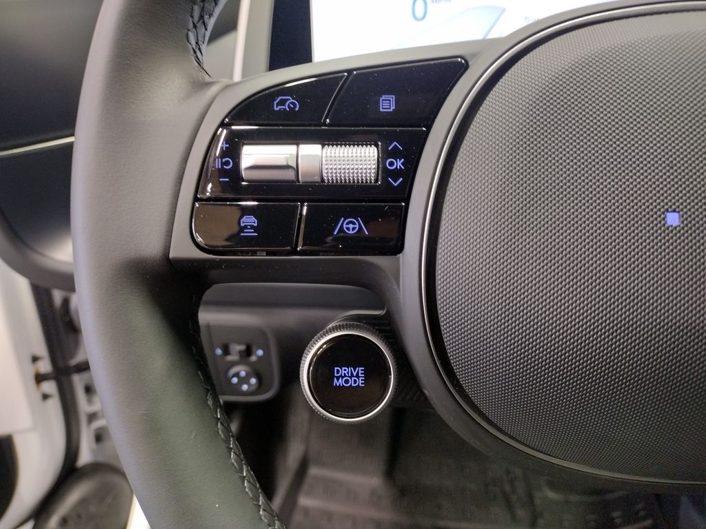 2025 Hyundai IONIQ 6 SE
