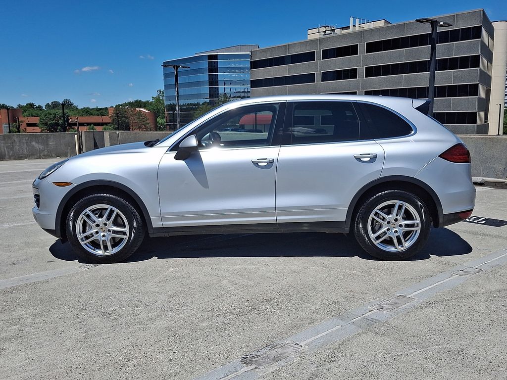 Thumbnail: 2012 Porsche Cayenne - 2