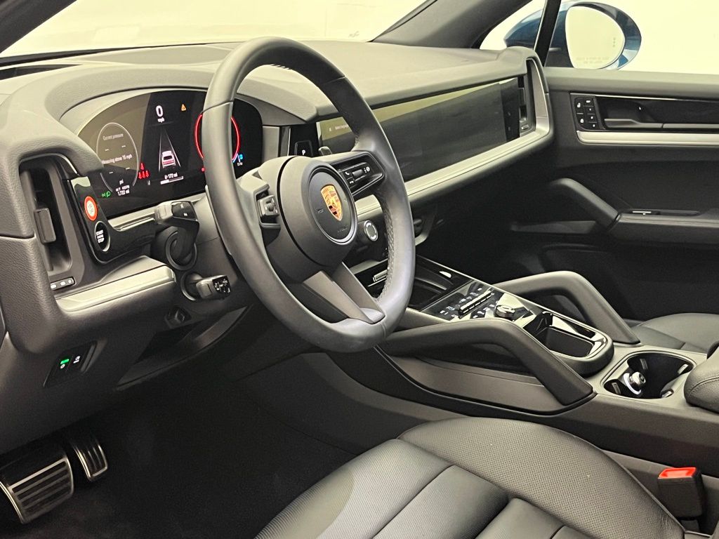 Thumbnail: 2026 Porsche Cayenne - 4