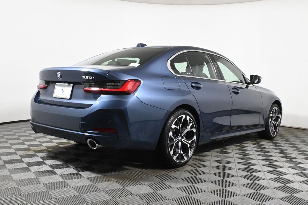 Thumbnail: 2026 BMW 3 Series - 7