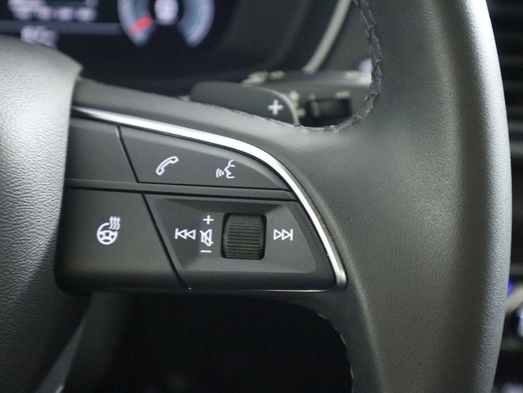 Thumbnail: 2021 Audi Q5 - 12