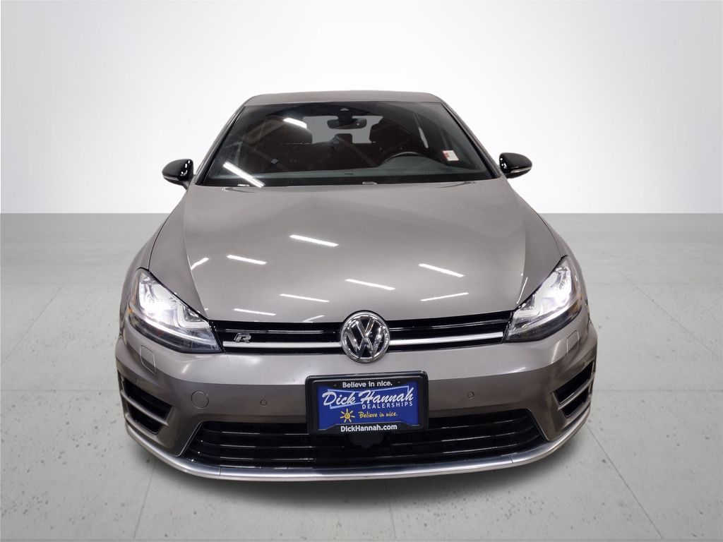 2017 Volkswagen Golf R 4Motion photo 2