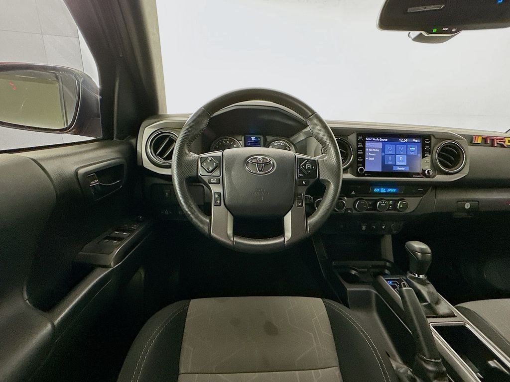Thumbnail: 2022 Toyota Tacoma - 21