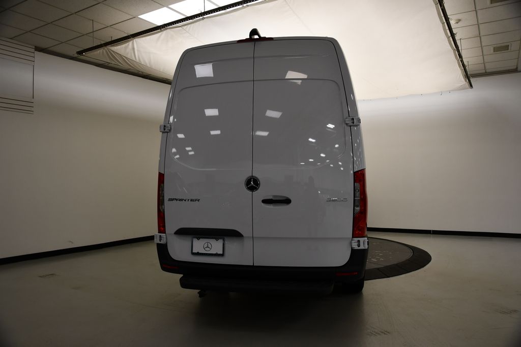 2025 Mercedes-Benz Sprinter 2500 4