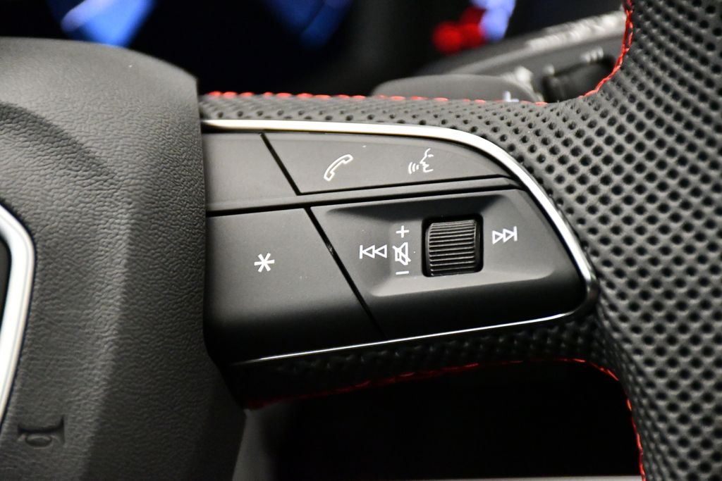 Thumbnail: 2025 Audi Q3 - 25