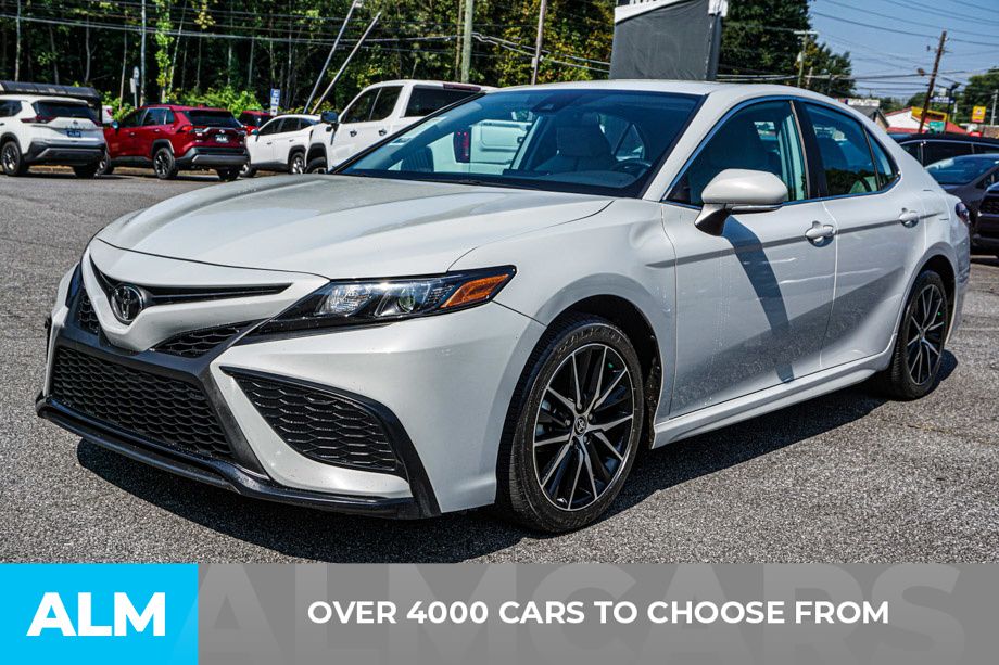 2023 Toyota Camry SE photo 2