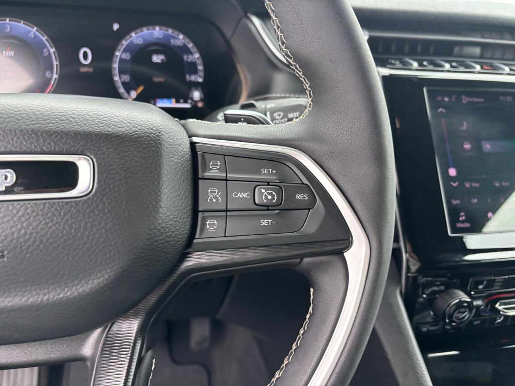 Used Car 2025 Jeep Grand Cherokee  Altitude For Sale Under $40,000 In Austin, Texas