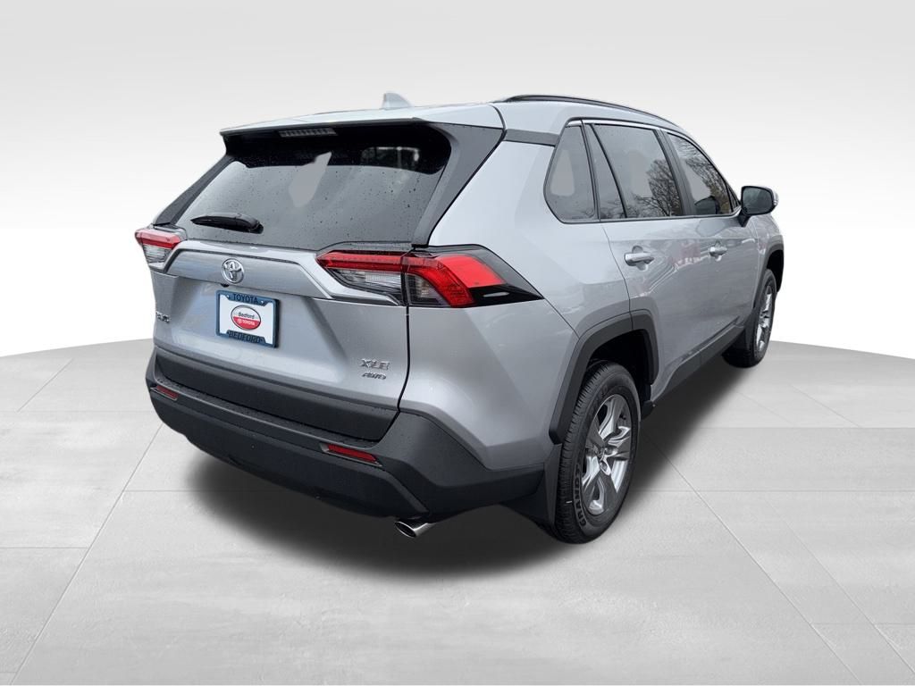 Thumbnail: 2025 Toyota RAV4 - 5