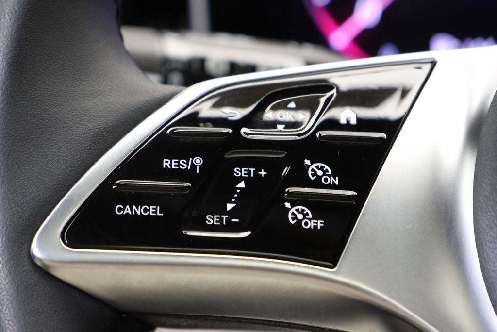 Thumbnail: 2026 Mercedes-Benz GLC - 21