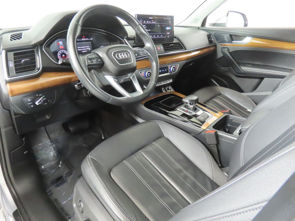 Thumbnail: 2022 Audi Q5 - 26