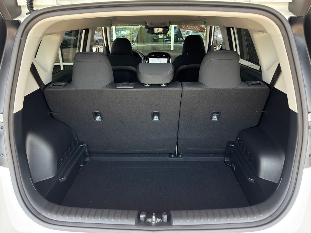 2023 Kia Soul S White at Community Kia