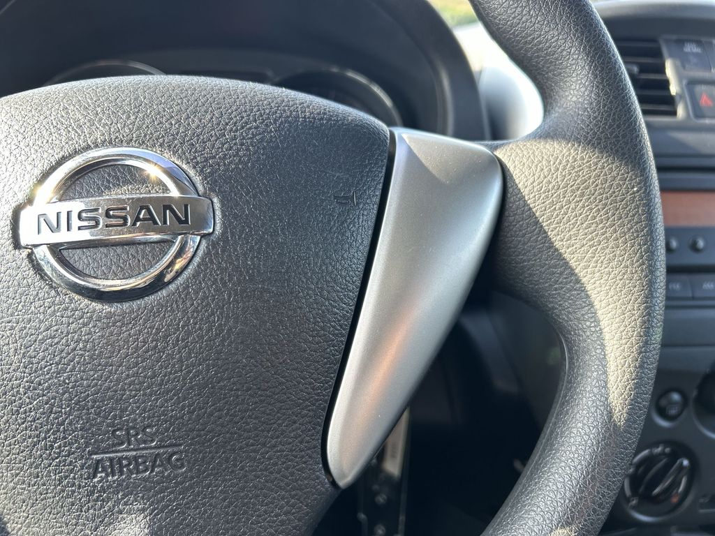 Thumbnail: 2015 Nissan Versa Note - 24
