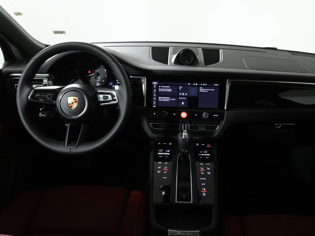 Thumbnail: 2026 Porsche Macan - 16