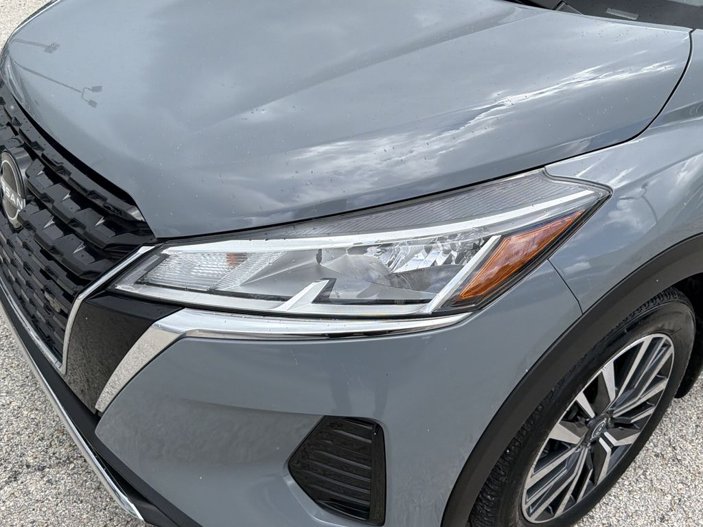 Boulder Gray Pearl 2022 Nissan Kicks SUV / Crossover Front-Wheel Drive Continuously Variable Transmission