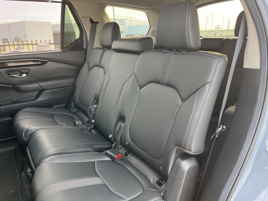 Thumbnail: 2025 Honda Pilot - 20