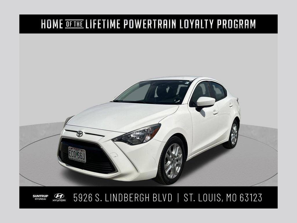  2017 Toyota Yaris iA Sedan   