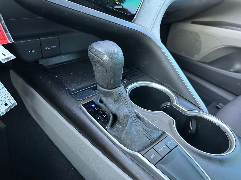 2024 Toyota Camry LE 27