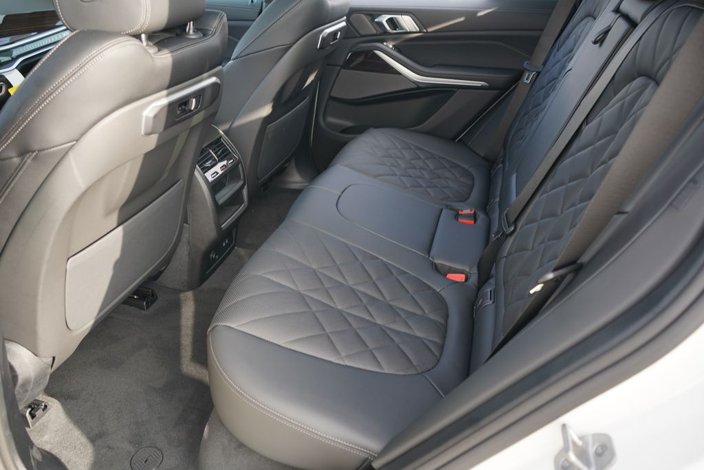 Thumbnail: 2026 BMW X5 - 20